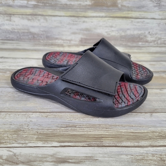Slip-On Black Slides Sandals Adjustable Strap Child Size 11/12 Unisex Unbranded - Picture 1 of 7